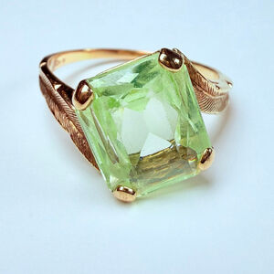 Estate 10K Gold 6.5 CT Green Spinel Feather Design Cocktail Vintage MCM Ring